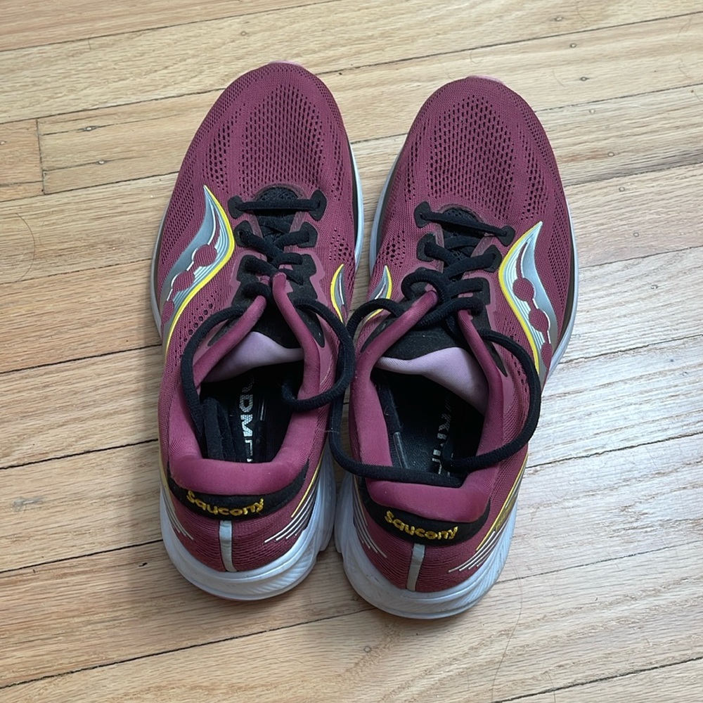 Running Shoes In Good Condition-brand Saucony